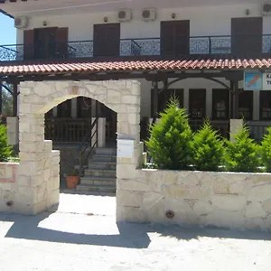 https://petradaki-apartments.hotelschalkidiki.net